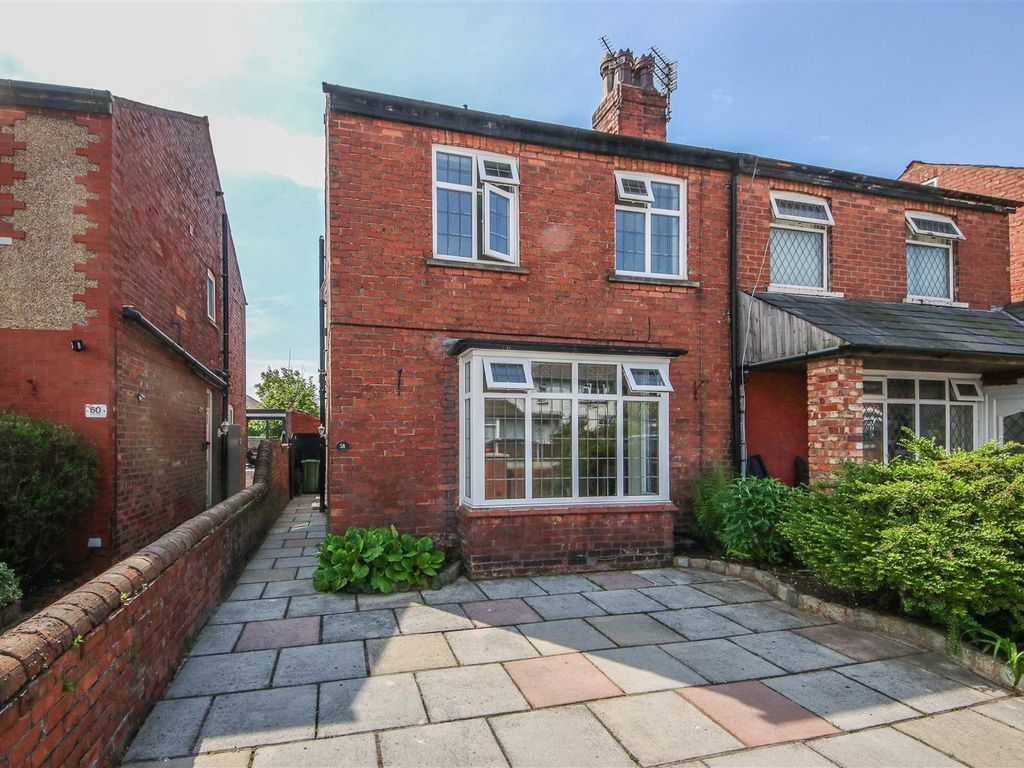 3 bed semidetached house for sale in Shaws Road, Southport PR8, £