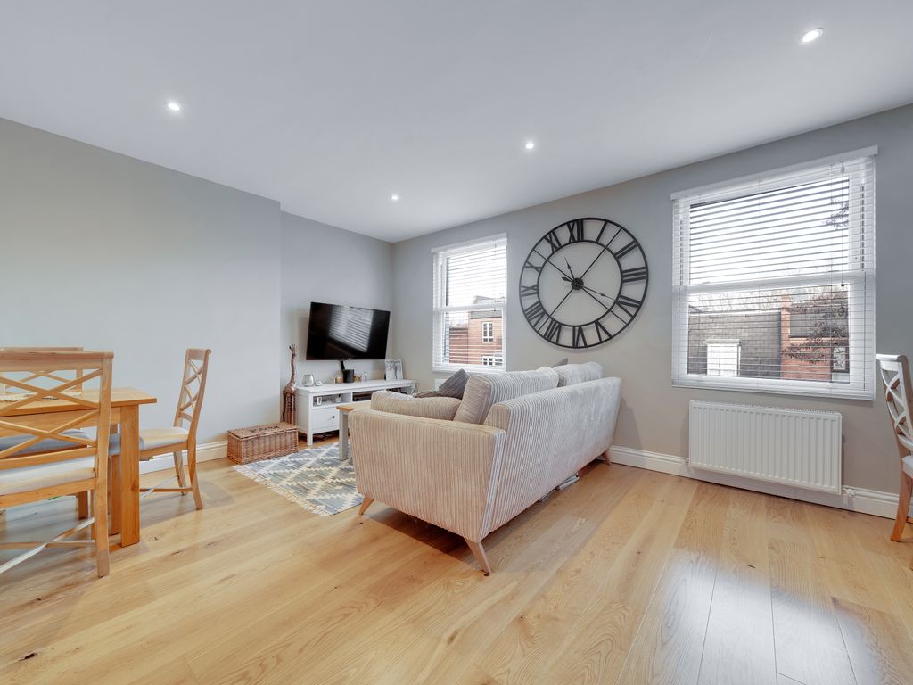 Clapham Park Road, London SW4  