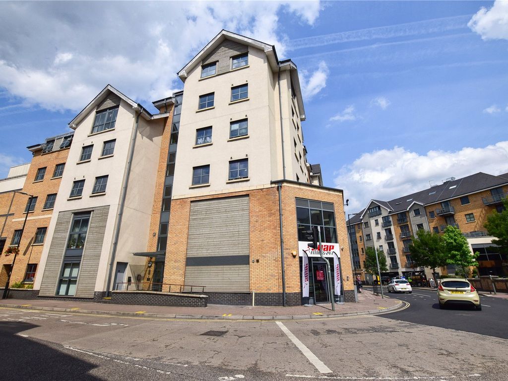 1 bed flat to rent in Riverside, Stortford CM23, £950 pcm Zoopla