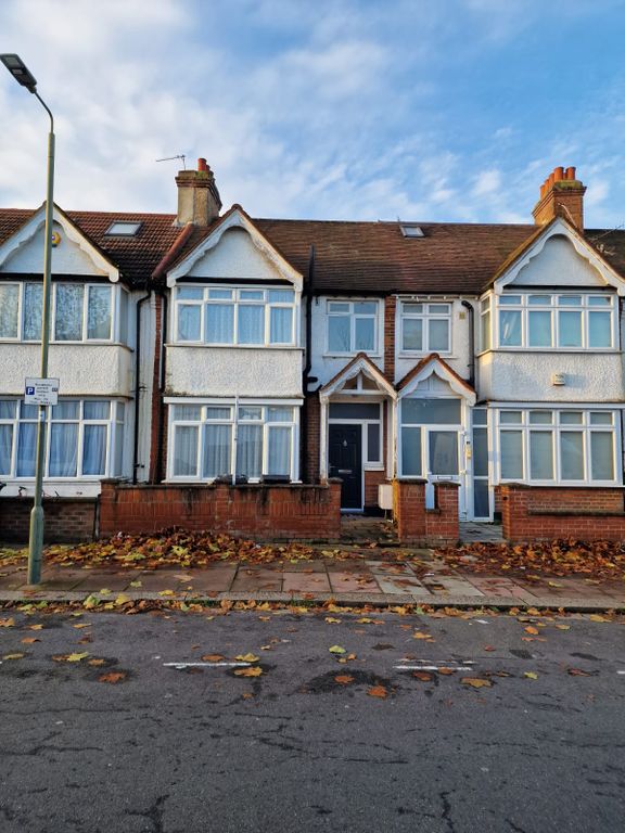 3 bed terraced house for sale in Hamilton Road, London NW11 Zoopla