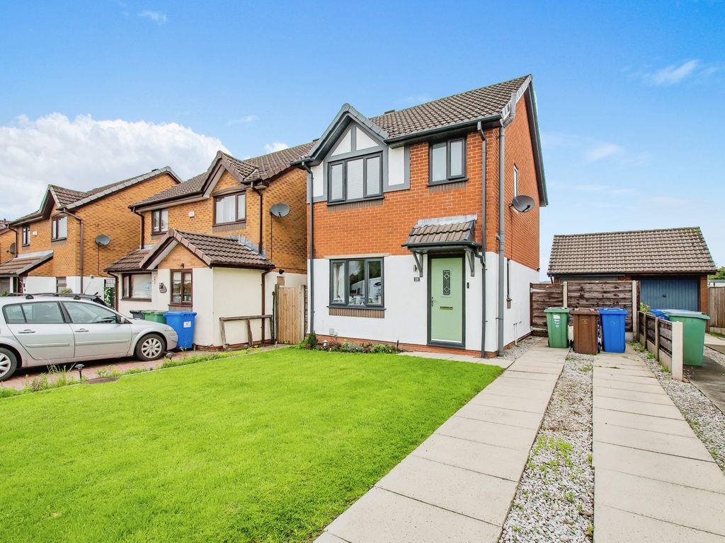 3 bed detached house for sale in Swanage Close, Brandlesholme, Bury