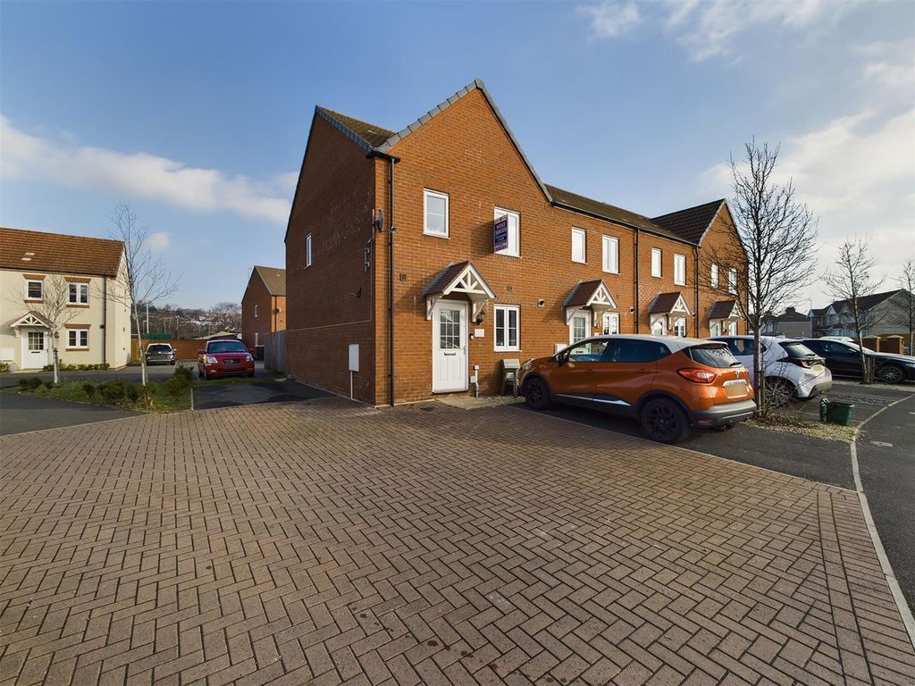 3 bed end terrace house for sale in Stryd Llanelli SA15 Zoopla