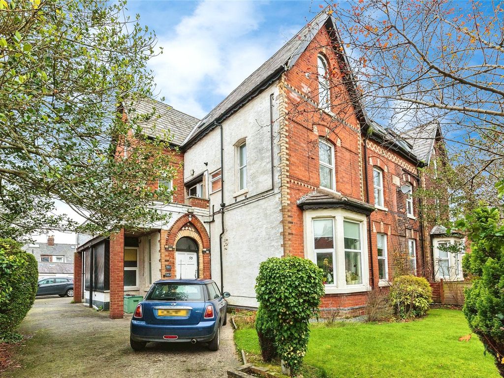 1 bed flat for sale in Breck Road, PoultonLeFylde, Lancashire FY6, £