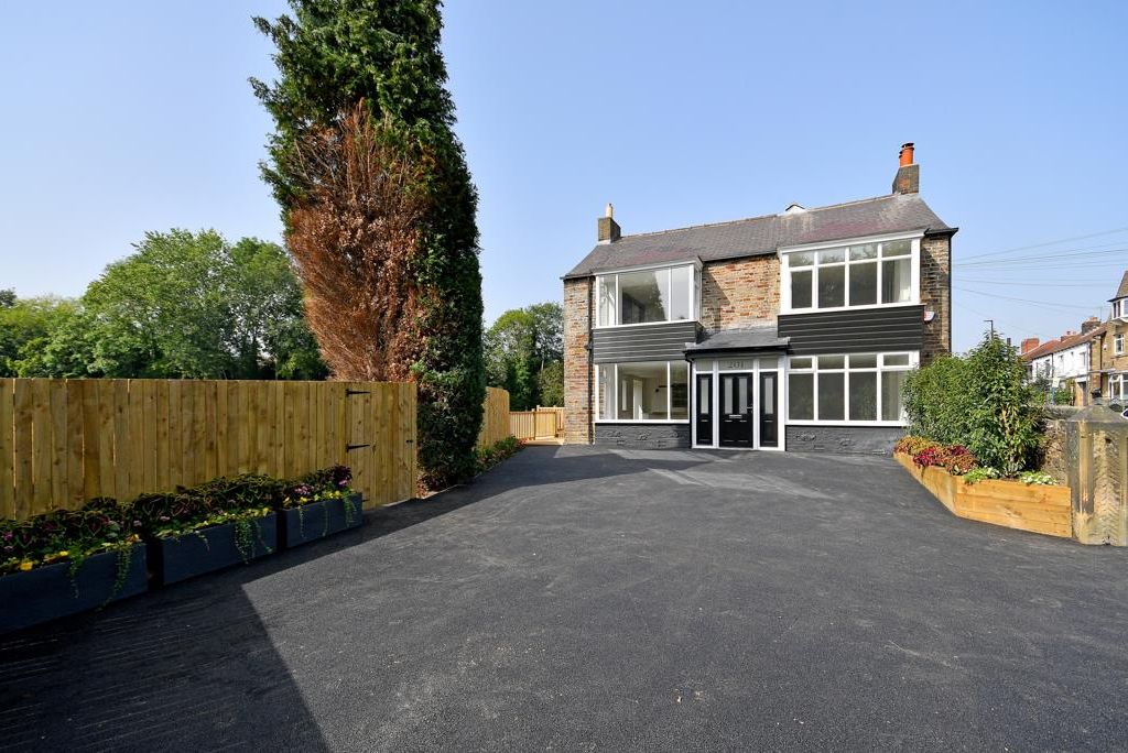 5 bed detached house for sale in Carter Knowle Road, Sheffield S7, £