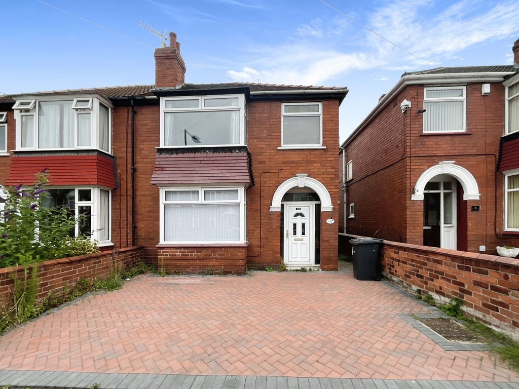 3 bed semidetached house for sale in Harrowden Road, Wheatley
