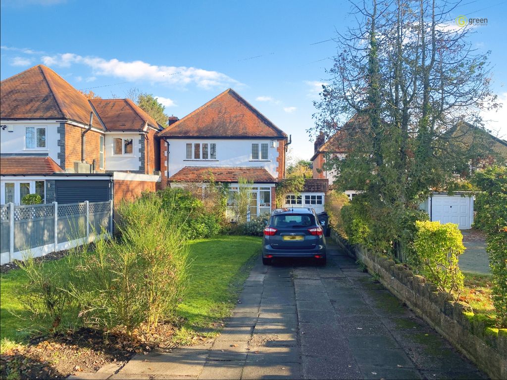 3 bed detached house for sale in Walmley Road, Walmley, Sutton