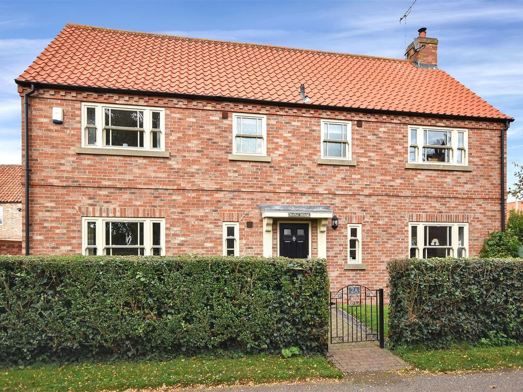 4 bed detached house for sale in Middle Holme Lane, SuttonOnTrent