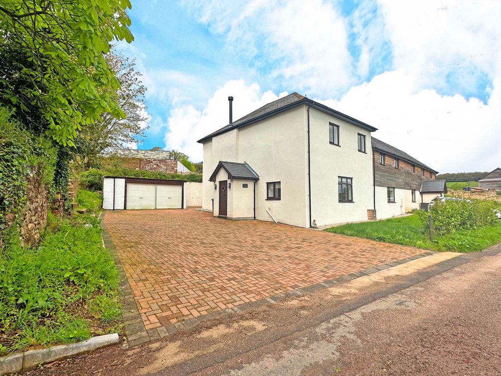 4 bed semidetached house for sale in Lyson, Nr Kenton, Exeter EX6 Zoopla