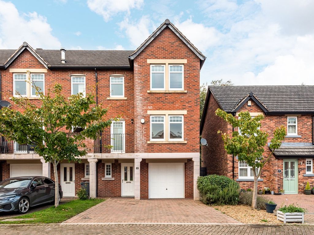 4 bed town house for sale in Merlin Court, Turnstone Park, Carlisle CA2