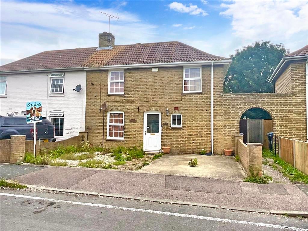 3 bed semidetached house for sale in Milner Crescent, Aylesham, Canterbury, Kent CT3, £200,000