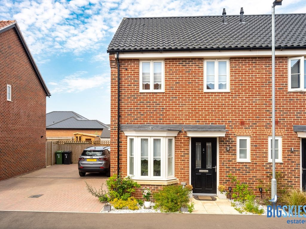 New home, 2 bed semidetached house for sale in Kestrel Drive, Holt NR25 Zoopla