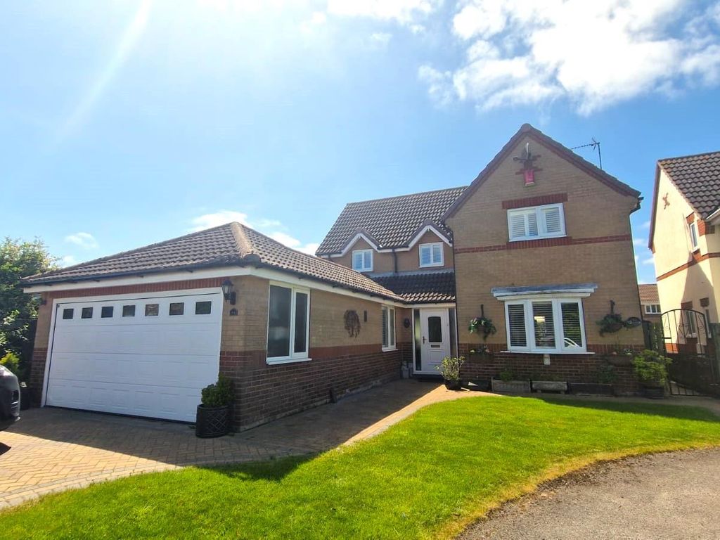 4 bed property for sale in Cheyne Garth, Hornsea HU18 Zoopla