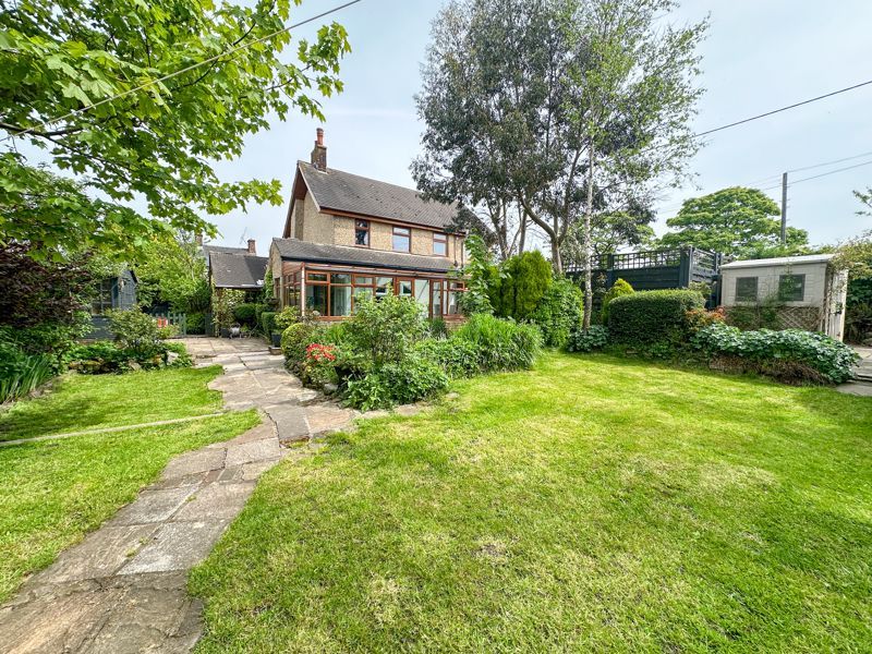 5 bed detached house for sale in Buxton Road, Blackshaw Moor