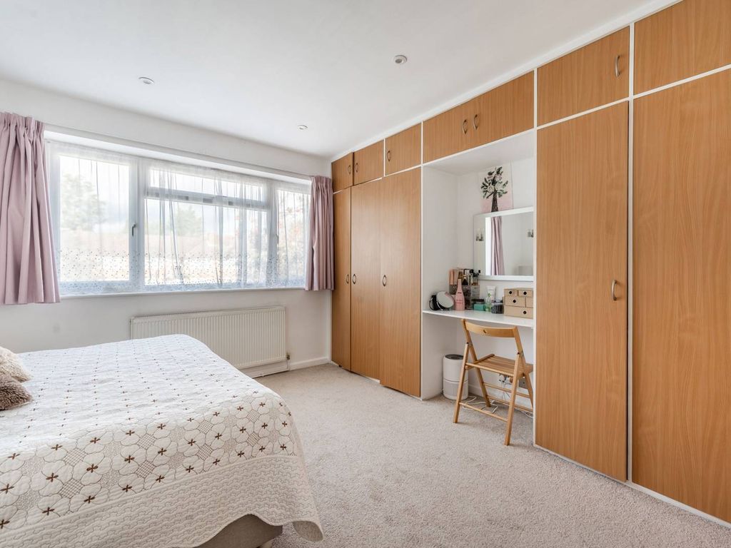 2 bed for sale in Marsh Lane, Stanmore HA7, £450,000 Zoopla