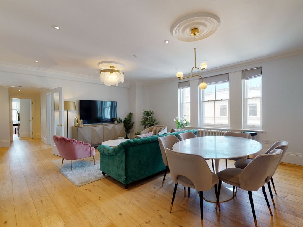 3 bed flat to rent in Cromwell Road, London SW7, £6,457 pcm Zoopla