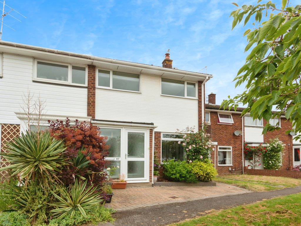 2 bed semidetached house for sale in Penrith Road, Basingstoke