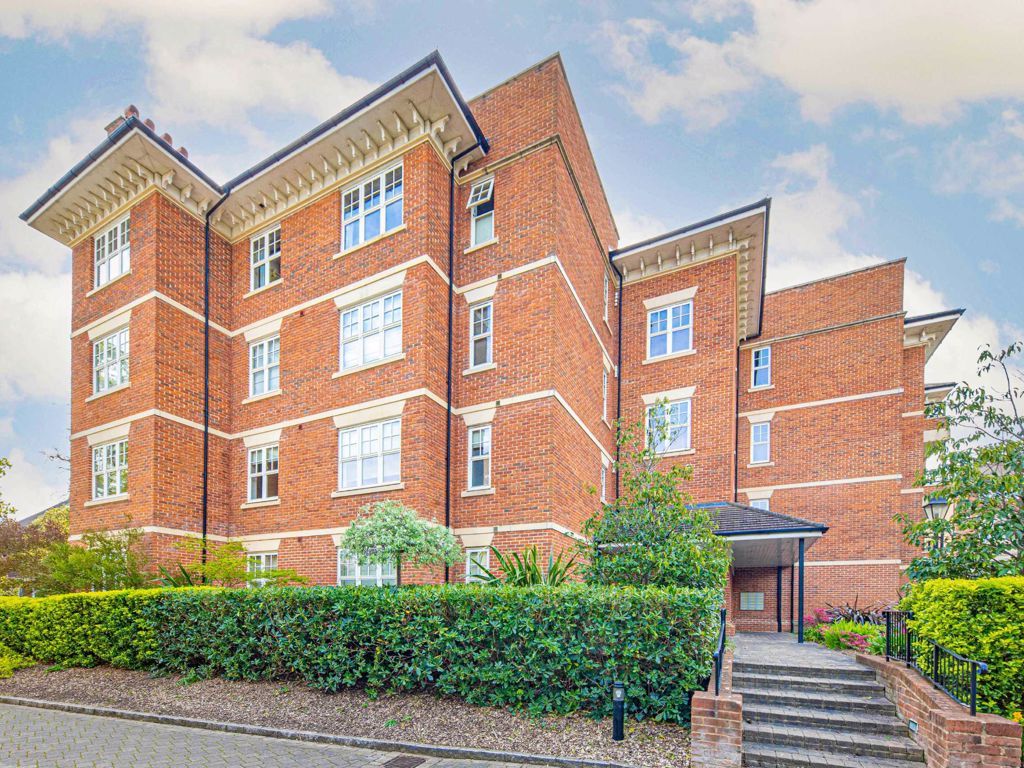 2 bed flat to rent in Chalmers Way, Twickenham TW1 Zoopla