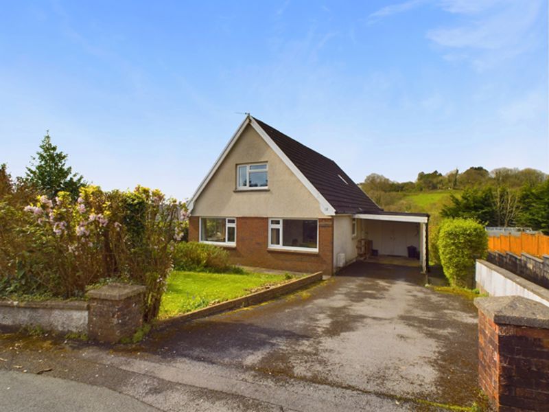 4 bed detached bungalow for sale in Glynderi, Tanerdy, Carmarthen SA31