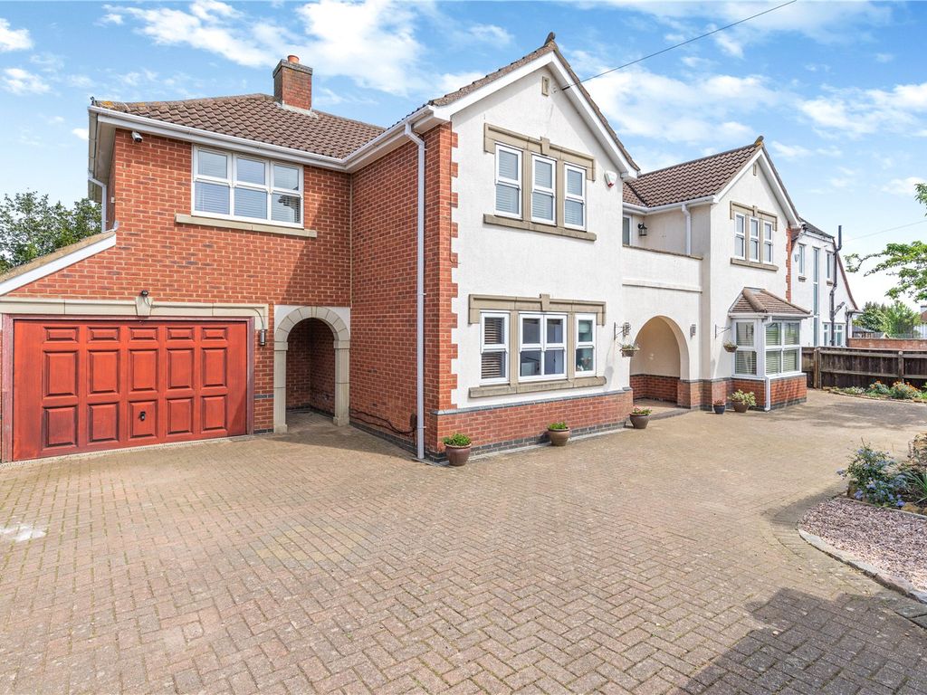 5 bed detached house for sale in Park Avenue South, Abington