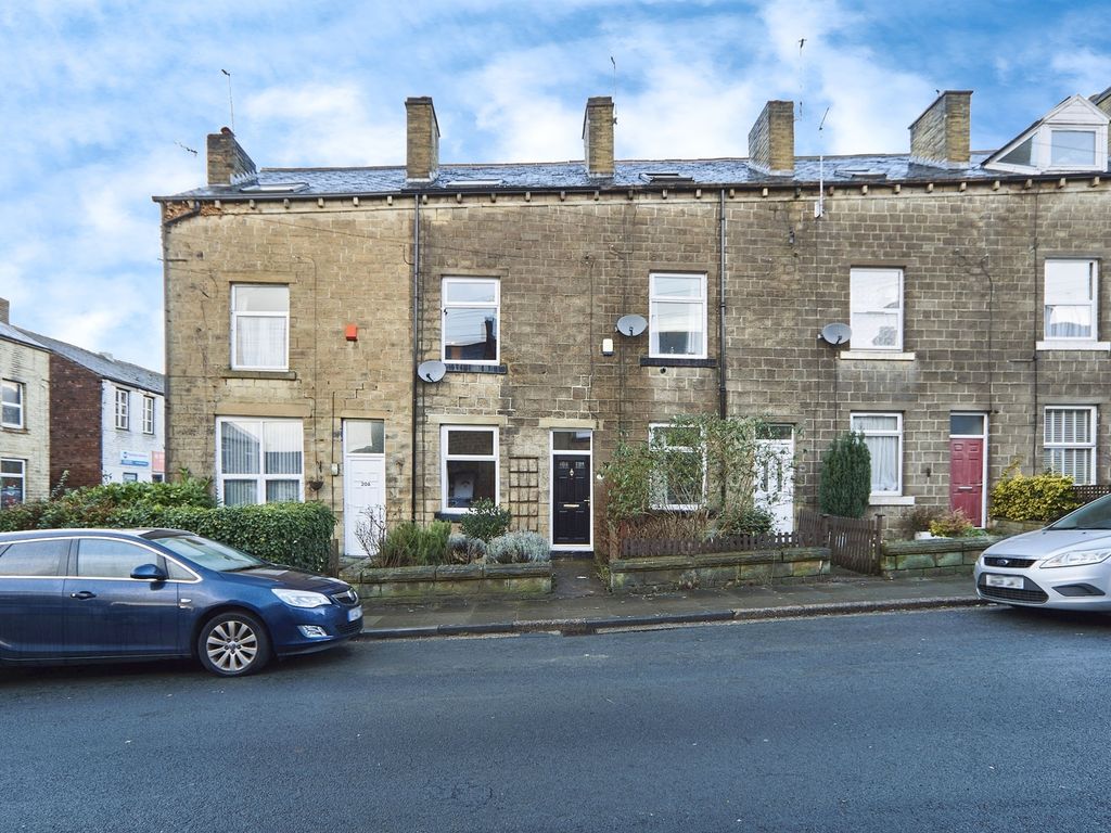 4 bed terraced house for sale in Heath Street, Bingley BD16, £200,000