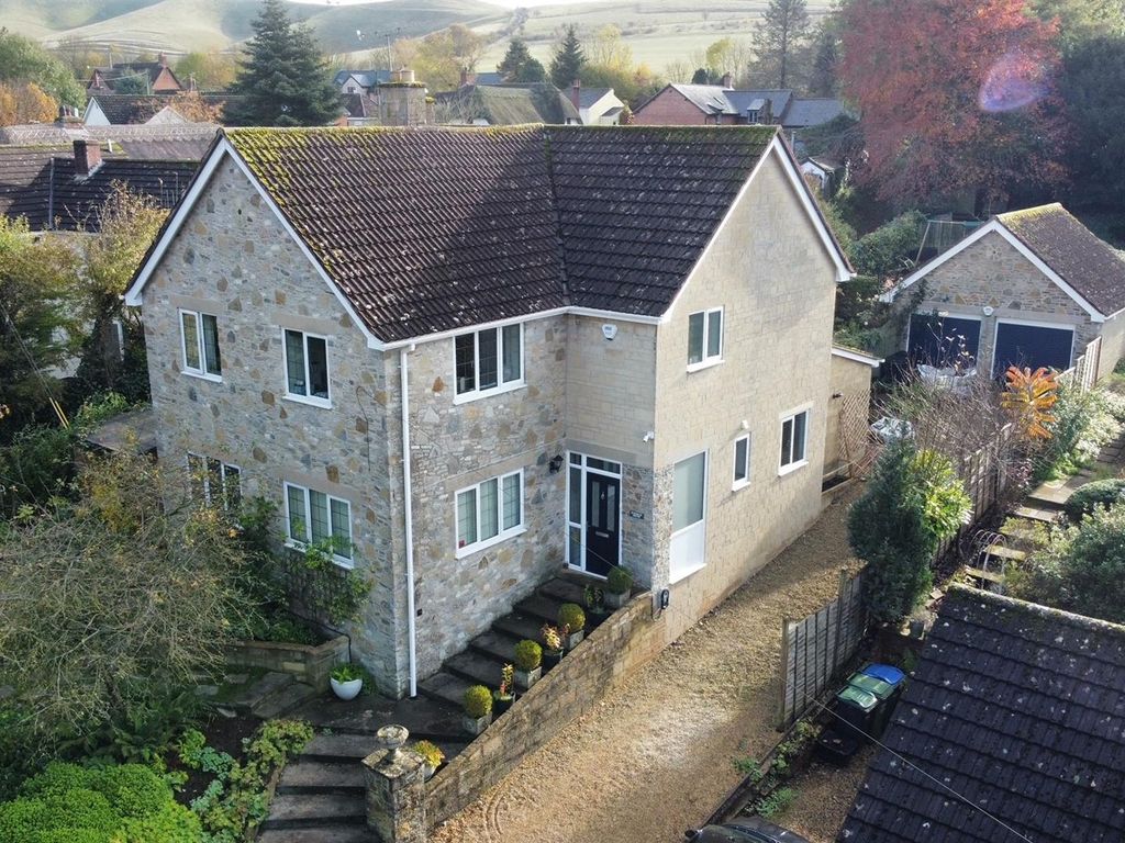 4 bed detached house for sale in The Street, Cherhill, Calne SN11, £