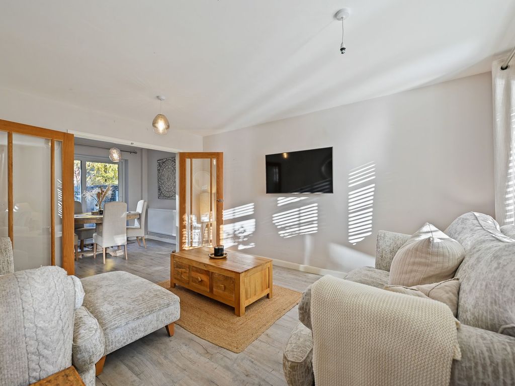 3 bed terraced house for sale in Camborne Road, Sutton SM2, £500,000