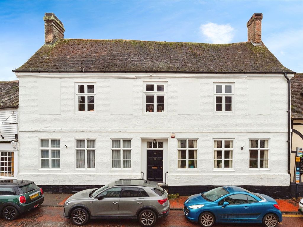 4 bed terraced house for sale in High Street, Robertsbridge, East
