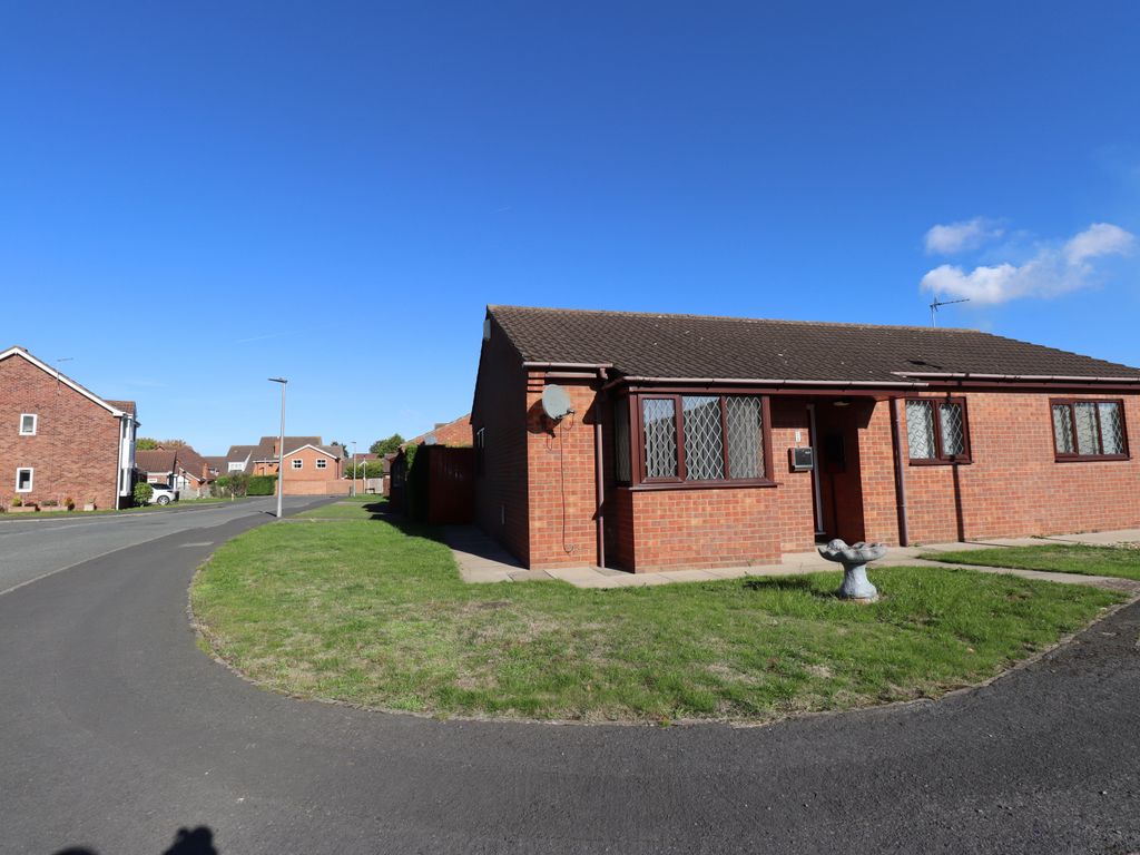 3 bed detached bungalow for sale in Nuffield Close DN16 Zoopla