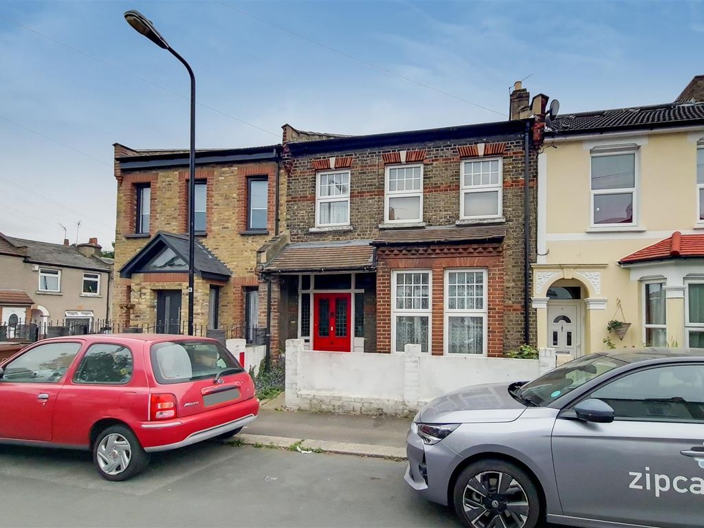 3 bed terraced house for sale in Oakfield Road, London E17 Zoopla