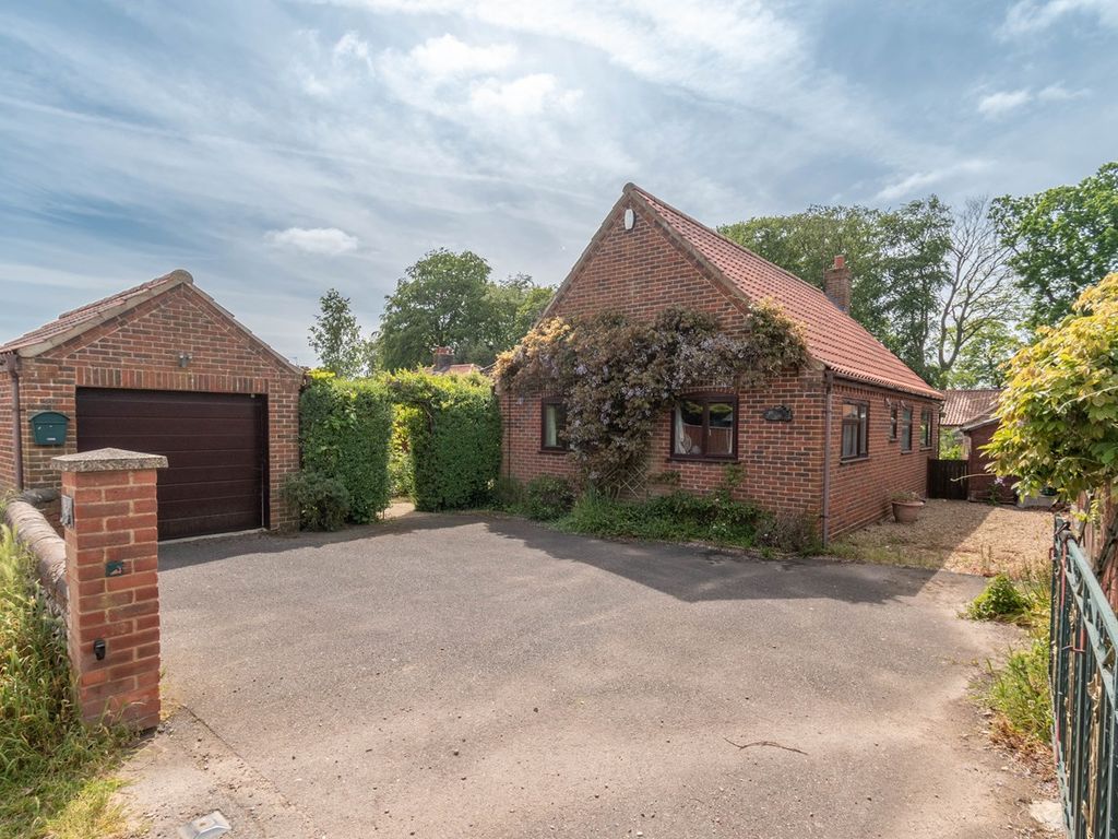 3 bed detached bungalow for sale in Mission Lane, Fakenham NR21 Zoopla