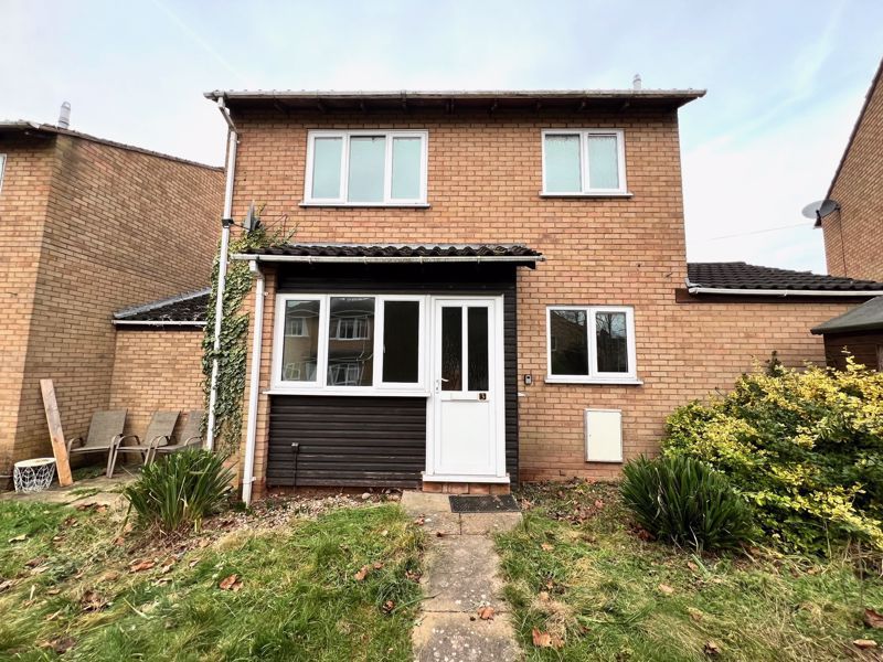 1 bed end terrace house to rent in Chepstow Walk, Hereford HR4, £725 pcm Zoopla