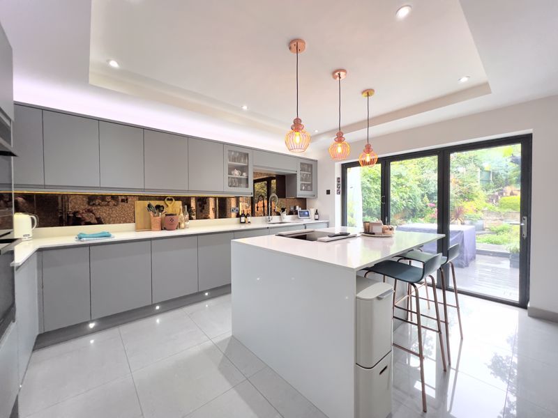 4 bed detached house for sale in Bedford Road, Sutton Coldfield B75, £