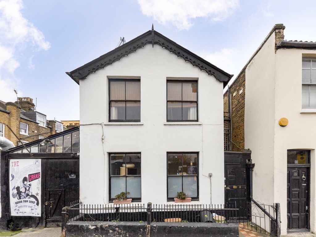 Thornsett Road, London SW18  