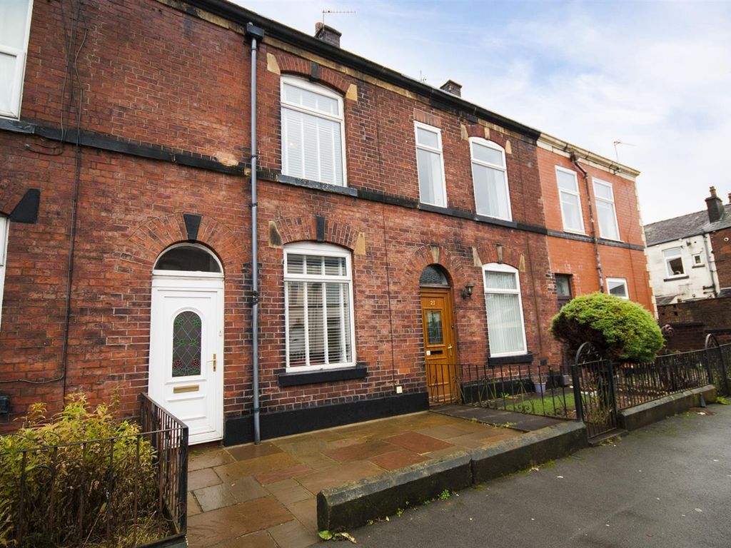 3 bed property to rent in Clifton Street, Bury BL9, £950 pcm Zoopla