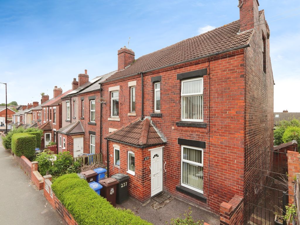 3 bed end terrace house for sale in Wincobank Avenue, Sheffield, South