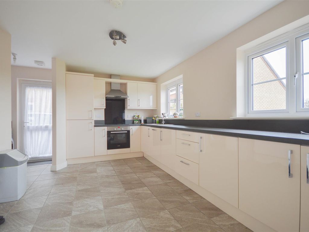 4 bed detached house to rent in Vestry Close, Thorney, Peterborough PE6