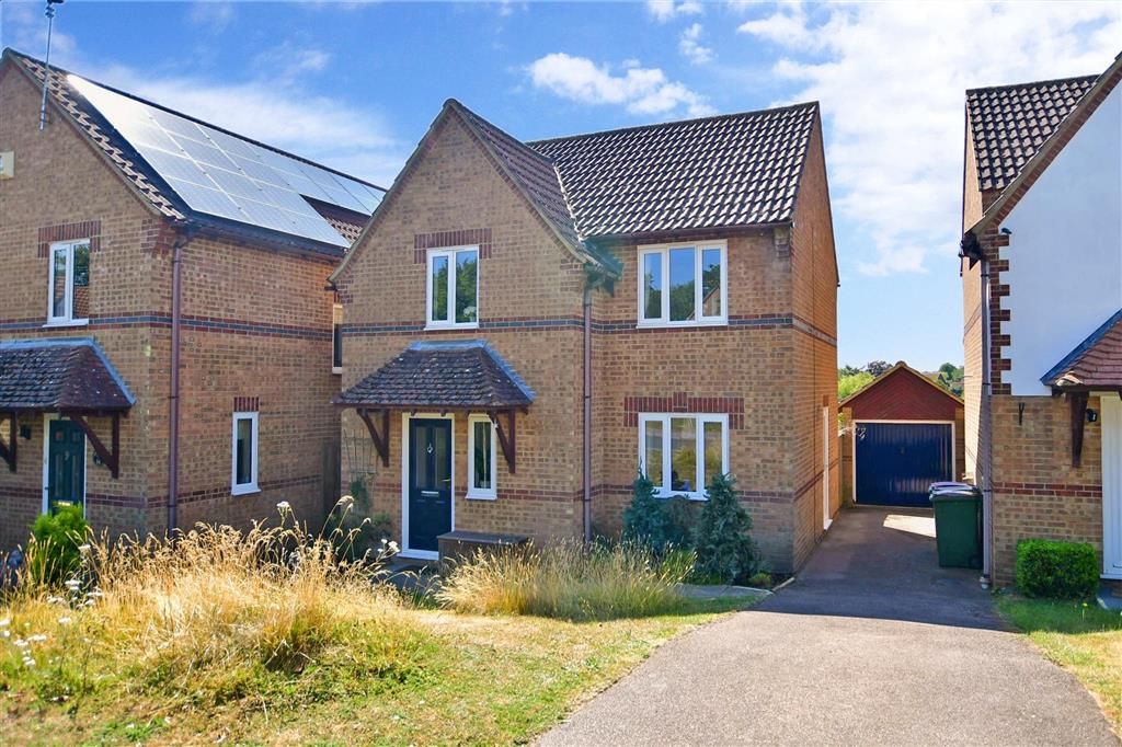 3 bed detached house for sale in Mount Pleasant Close, Lyminge