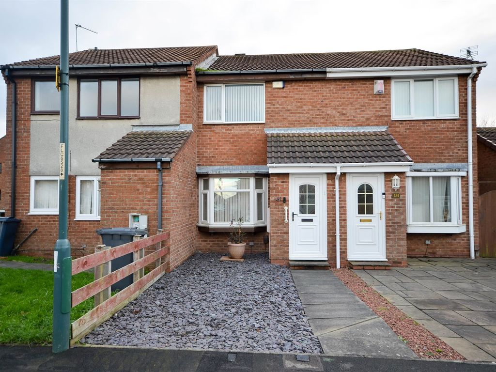 2 bed terraced house for sale in Vernon Close, South Shields NE33, £