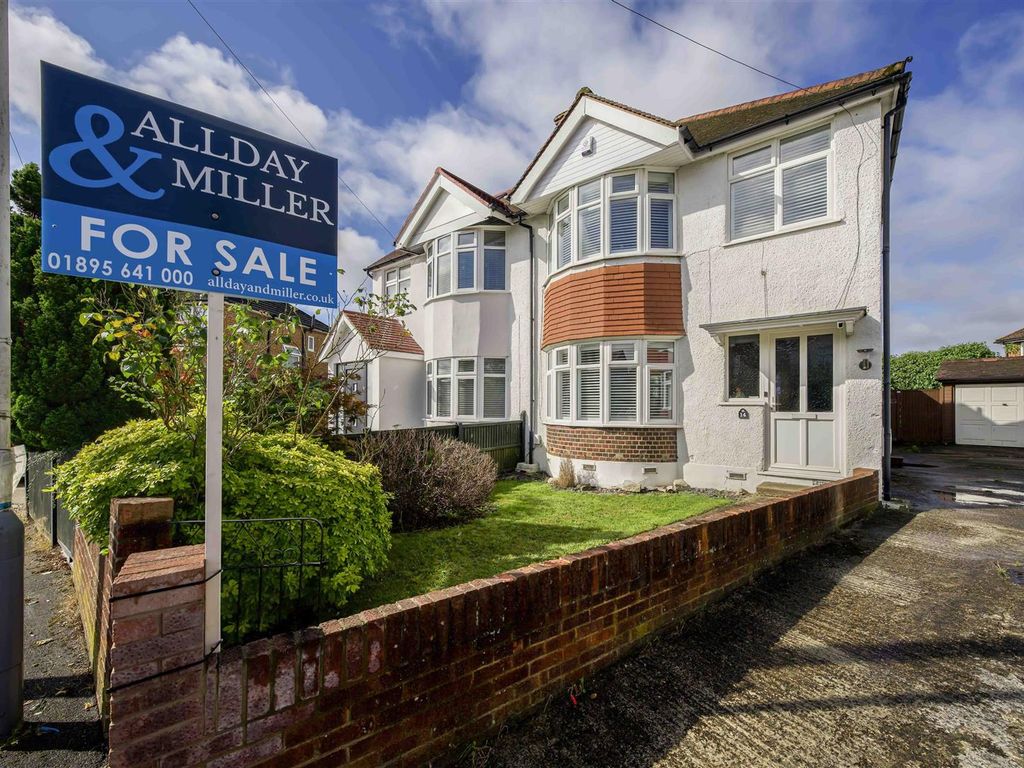 3 bed semidetached house for sale in Sedgewick Avenue, Hillingdon, Uxbridge UB10 Zoopla