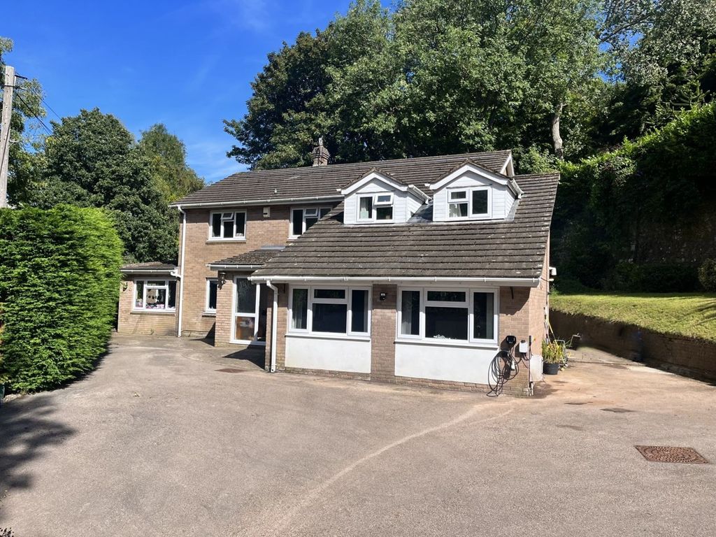 5 bed detached house for sale in Blaenavon Road, Govilon, Abergavenny