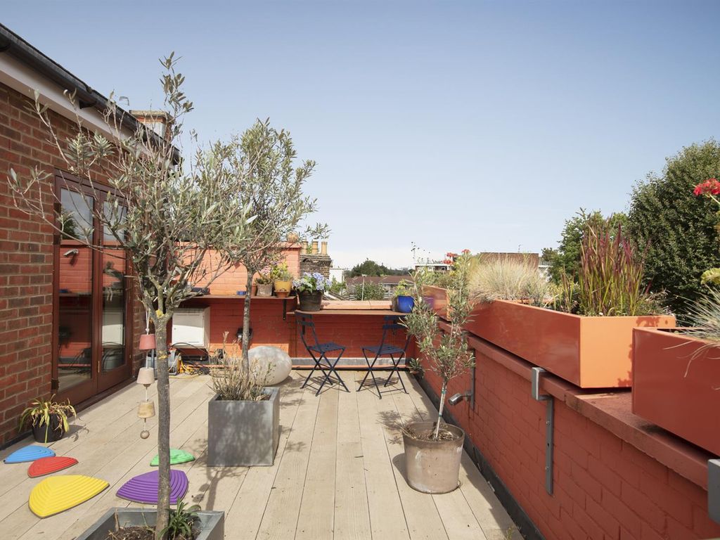 Gibbon Road, Nunhead SE15