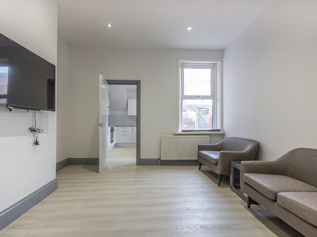 2 bed flat to rent in Doncaster Road, Newcastle Upon Tyne, Tyne And