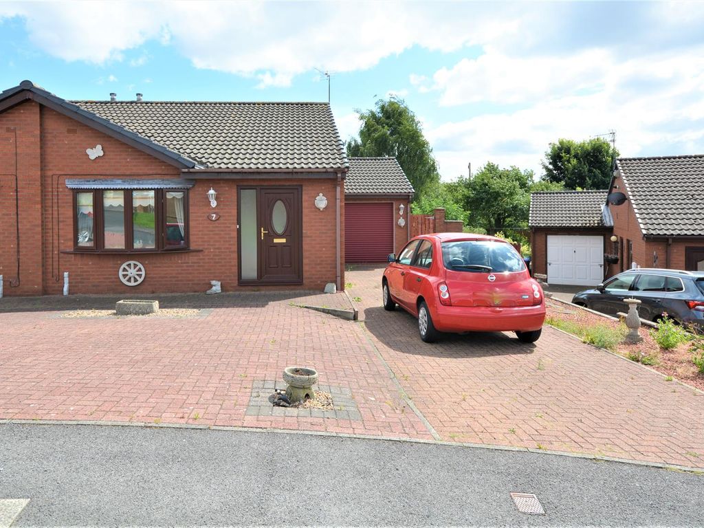 2 bed semidetached bungalow for sale in Brockwell Court, Coundon