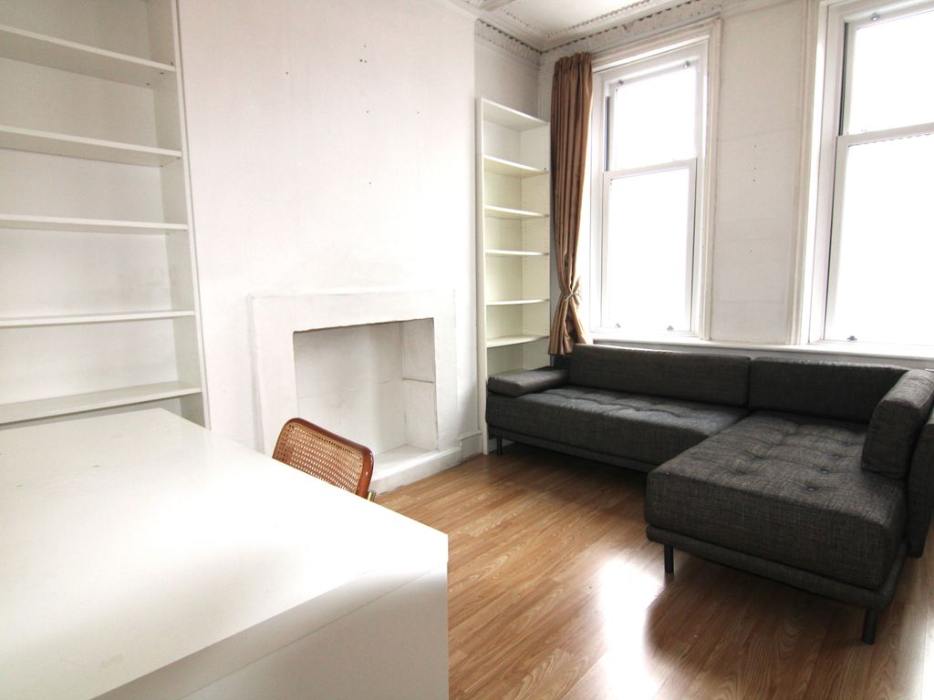 Studio to rent in Topsfield Parade, Crouch End N8 Zoopla