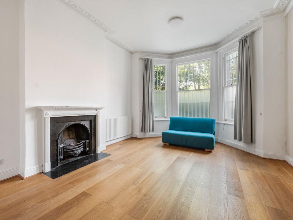3 bed flat for sale in Avonmore Road, Olympia, London W14, £900,000