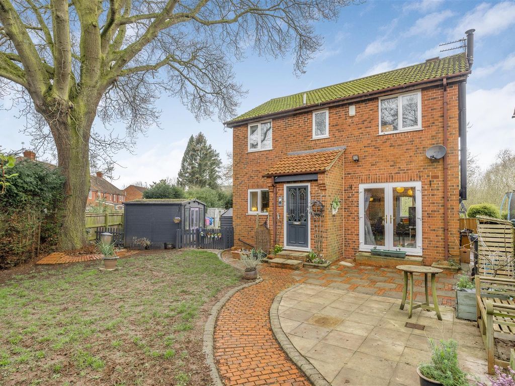 4 bed detached house for sale in Caroline Close, York YO24, £525,000