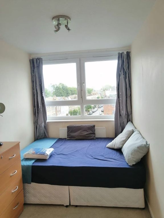 Room to rent in Yelverton Road, London SW11, £750 pcm Zoopla