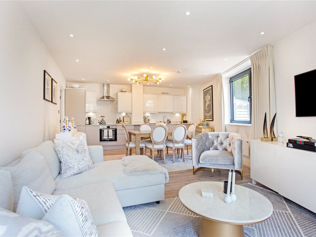 2 bed flat for sale in Vale House, Clarence Road, Tunbridge Wells, Kent