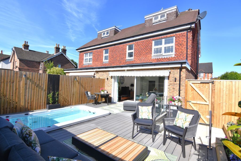 4 bed semidetached house for sale in Chapel Road, Warlingham CR6, £780,000 Zoopla