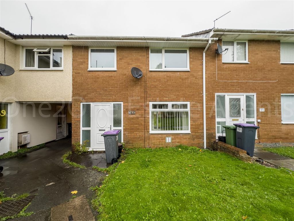 3 bed end terrace house for sale in Cardigan Close, Croesyceiliog